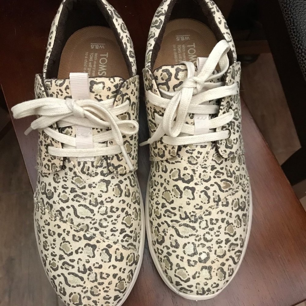 Women's Toms Sneakers